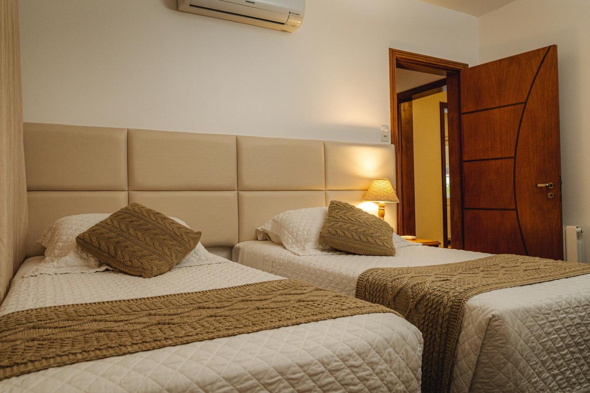 Micheline Hotel Tricot - Ao Lado Da Rua Coberta グラマド エクステリア 写真