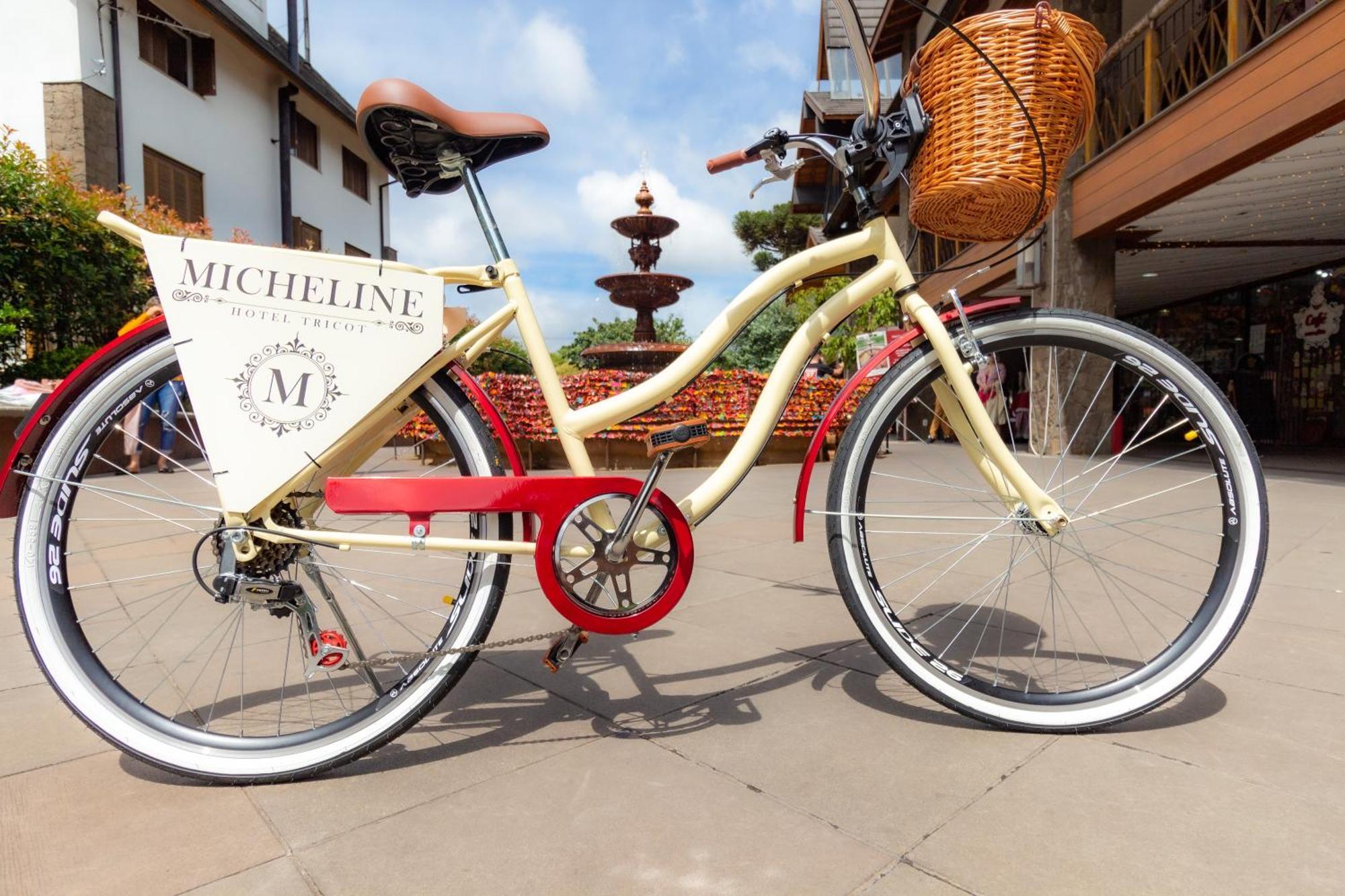 Micheline Hotel Tricot - Ao Lado Da Rua Coberta グラマド エクステリア 写真